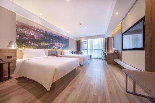 1 double bed, 1 twin bed