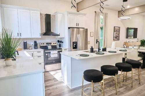 Modern Retreat! Near Stadiums, ATL, Beltline