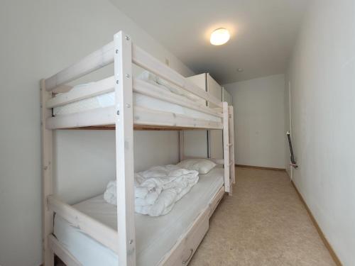 Apartment on the coast for 6 people - image 5