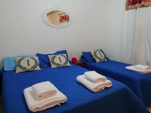Cabaña con balcón luminosa