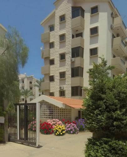 Tripoli Sea Breeze Apart-Matal Al Azraq-24h Electricity in Tripoli