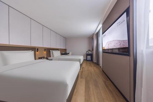 Atour X Hotel Changsha Jintai Plaza Metro Station Wanjiali Middle Road - image 5