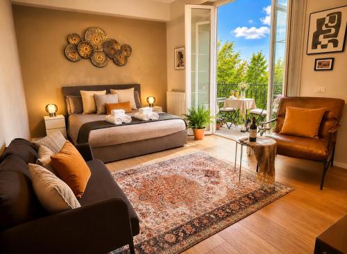 A Casa di Cleo Urban Chic and Comfort