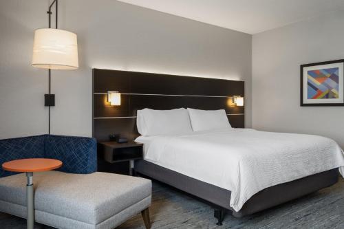 Holiday Inn Express Hotel & Suites Altoona-Des Moines by IHG