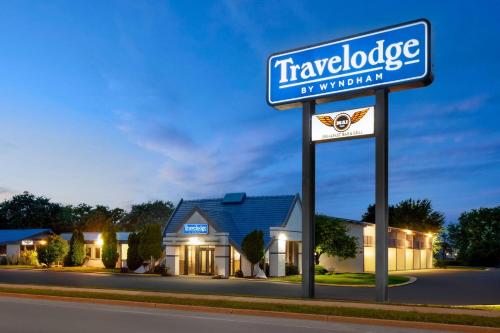A szálláshely kívülről, Travelodge by Wyndham Milwaukee in Milwaukee (Wisconsin)