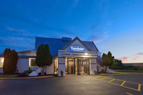 A szálláshely kívülről, Travelodge by Wyndham Milwaukee in Milwaukee (Wisconsin)