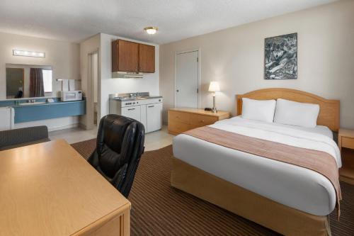 1 queen bed