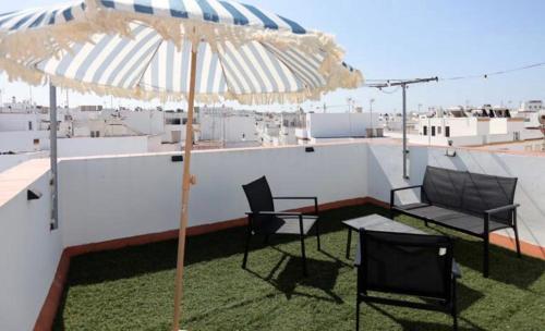 CONIL CENTRO MERCURIO SOLO FAMILIAS Y PAREJAs