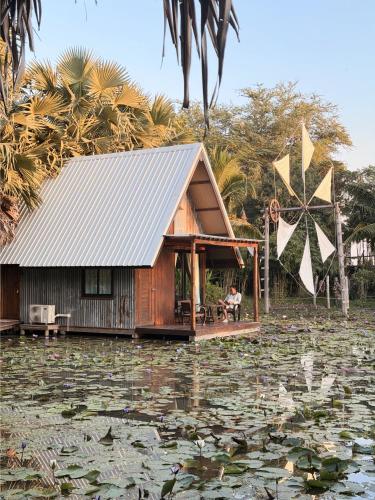 TakFha Cafe & Resort in Sing Buri