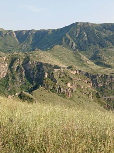 Vardzia-Chachkari Cottage ,,SEFE" in Tmogvi