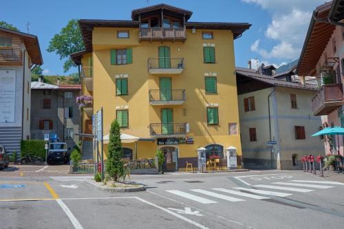 Effealatapartments - La Perla della Val di Sole