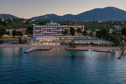 Viesnīcas āriene, Mirage Chalkida City Resort in Saint Minas