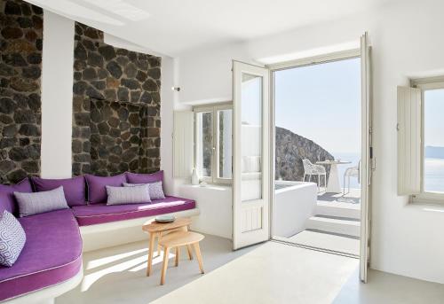 La Perla Villas and Suites - Adults Only Room Type - Premium Suite with Outdoor Hot Tub and Caldera View