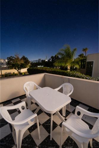 Spacious Apart in a Villa - 3 min to Beach in Swiss City