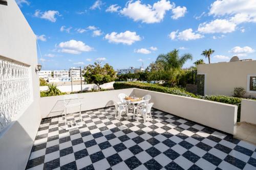 Spacious Apart in a Villa - 3 min to Beach in Swiss City