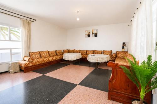 Spacious Apart in a Villa - 3 min to Beach in Swiss City