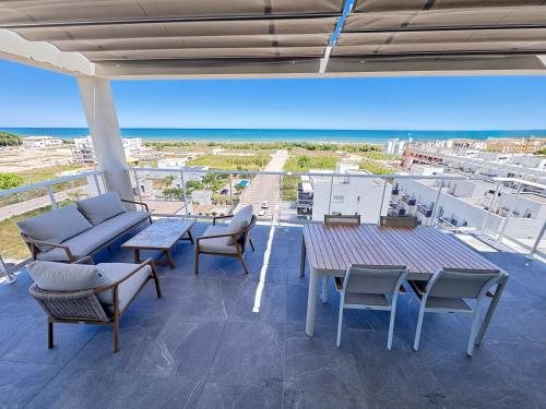 Ático con vistas al Mar Piscina y Parking Privado
