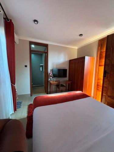 Armatyr Motel - image 3