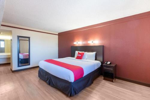 OYO Hotel Tulsa N Sheridan Rd & Airport – Tulsa, OK