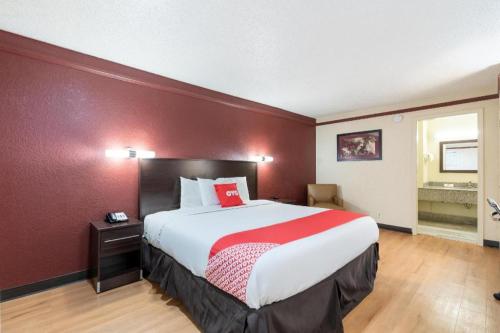 OYO Hotel Tulsa N Sheridan Rd & Airport – Tulsa, OK