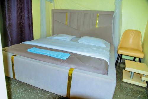 Single room, economy
