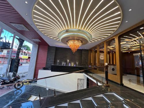 Sitara Grand HS Palace, 1 km from Har Ke Pauri, Haridwar #privateparking in Hiranwara