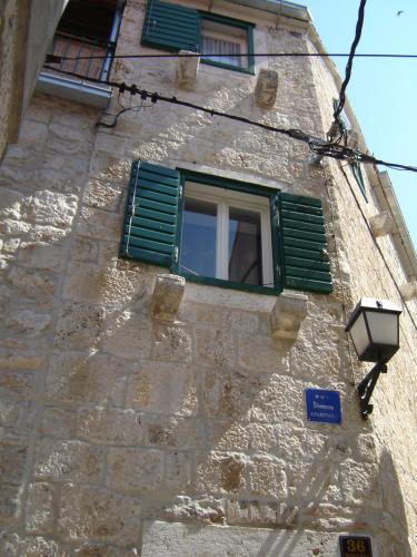  Apartment Nadalina in Milna