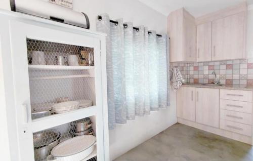 Shallow Pig Cottage in Riastuine AH