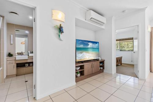 The Hideaway at Cairns One Resort Living Near CBD - image 4