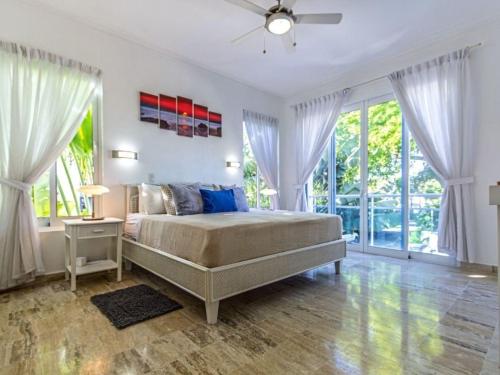 North Coast Beach Haven 2bed 2 Full Bath in Sea Horse Ranch