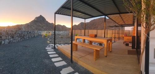 BR retreat and zen garden in Sinadil