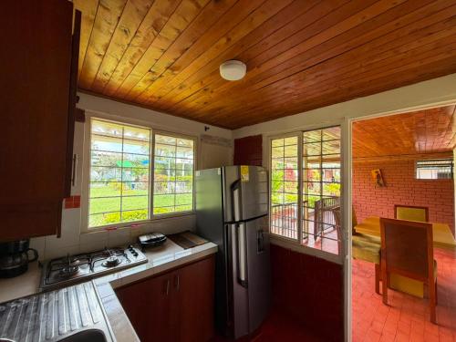 Chalet Natalia Montenegro Quindío (Chalet Natalia Montenegro Quindio) in La Esmeralda