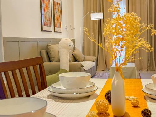 Family Landed 2BR House with Coway Free WiFi and Netflix for 8 Guests in Kamunting