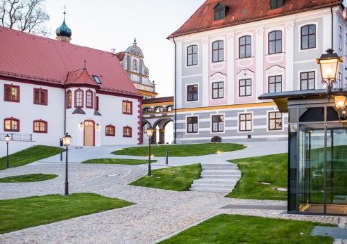 . Hotel Schloss Leitheim