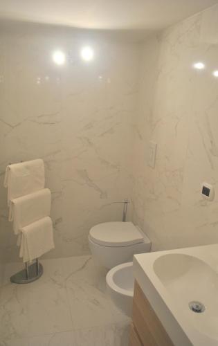 Smart Central Apartments San Gregorio, Neapel (Foto 9)