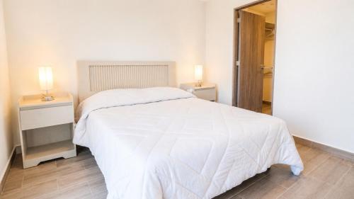 Colonia17 Apartment 2 Bedroom, Balcony, Gym & Parking