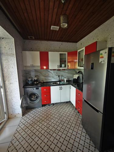 Qebele Romi Family House in Vandam