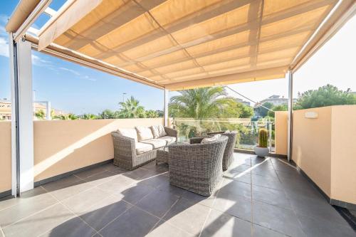 Villa with heated pool in La Zenia - image 2