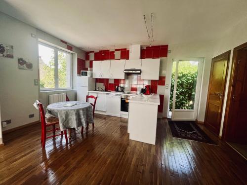 Kitchen, La Maison d Ingrandes - relais Valami in Saint-Patrice