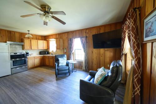 Turn On Inn - Lake Chicot, AR