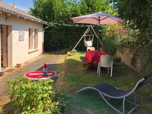 Maison atypique près de La Caillère-Saint-Hilaire avec jardin 500 m² gîte à louer Bouesse