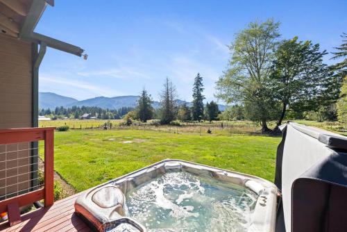 熱水浴池, Kuma Tako's Secluded Mt Rainier Retreat in 阿什福德