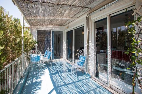 Modern fully equipped apt with private balcony - CT1 - image 9