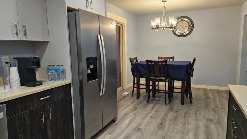 virtuve, Peaceful Kent Retreat - Newly Renovated in Cascade-Fairwood (WA)