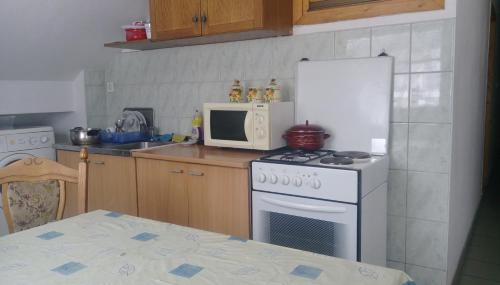 Guesthouse Hadžići - image 8