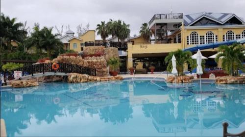 Deluxe Estate in Portmore