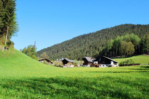 Apartment with Mountain View