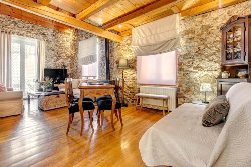 Seaview stone apartment in Ipsos Beach 3