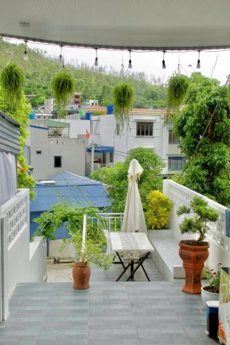 花園, ROSE HOUSE Cat Ba island in 杭隋