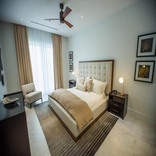 2 Bed Condo at ONE Cable Beach with balcony